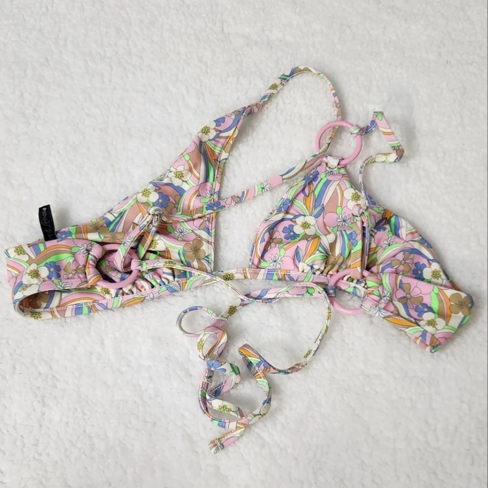 New!For‎ Love and Lemons Devon Triangle Bikini Top